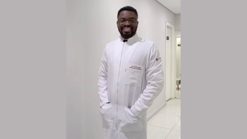 Oluwatosin Tolulope Ajidahun explica como a varicocele pode afetar a fertilidade e quais os tratamentos indicados.